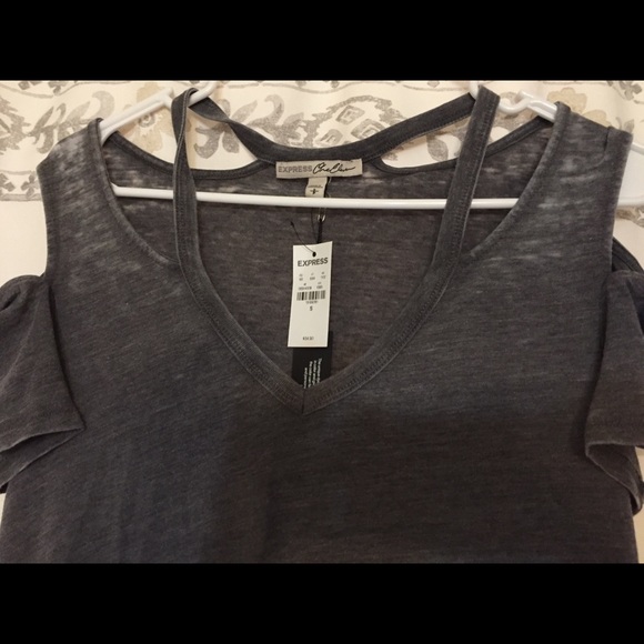 Express cold shoulder tee - Picture 2 of 2